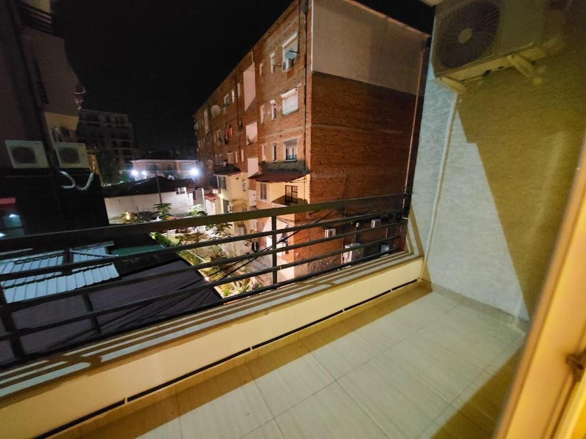 Cafi Apartments Tirana Kültér fotó